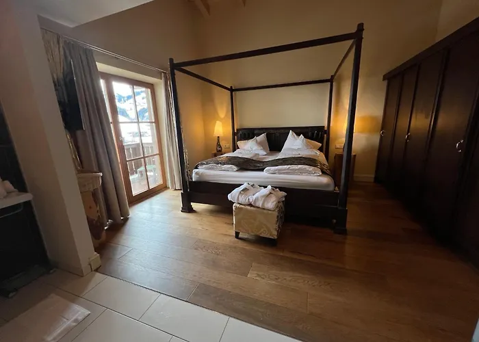 Hotel Alpine Palace