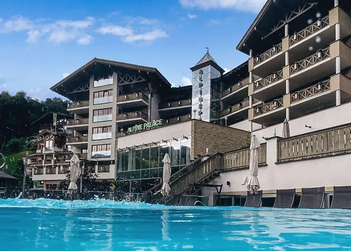 Hotel Alpine Palace
